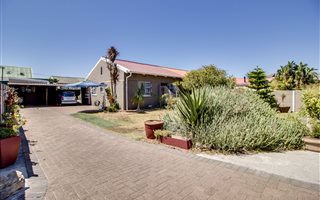 2 Bedroom House in Retreat