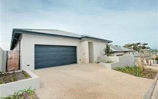 3 Bedroom Townhouse in Clara Anna Fontein Estate
