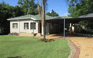 3 Bedroom House in Egerton