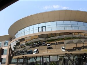 866 m² Office Space in Parkhaven
