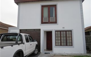 3 Bedroom House in Highbury