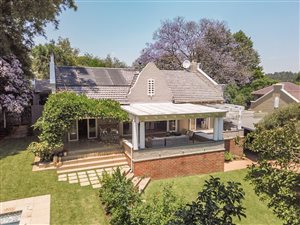 5 Bed House in Thornhill Estate
