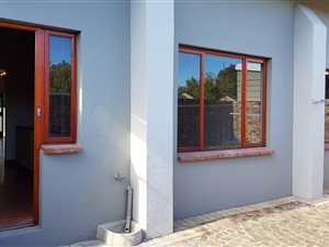3 Bed Townhouse in Kingswood