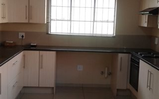 3 Bedroom Duplex in Buccleuch