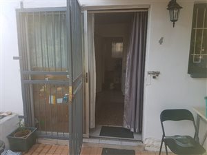 2 Bedroom Flat in Wychwood