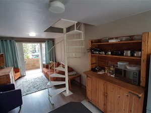 2 Bed Apartment in Stellenbosch Central