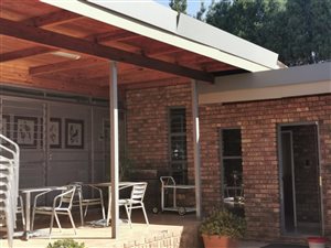 4 Bed House in Alphen Park