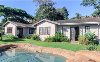 3 Bedroom House in Waterfall