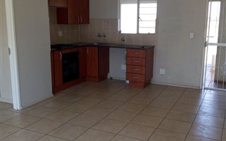 1 Bedroom Apartment in Klippoortje
