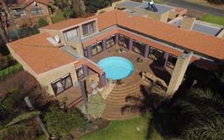 3 Bedroom House in Noordheuwel