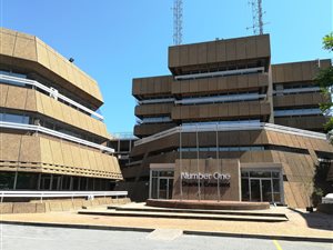 1424 m² Commercial space in Eastgate