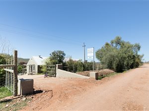 7.7 ha Farm in Oudtshoorn