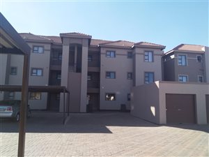 2 Bed Apartment in Vanderbijlpark SE