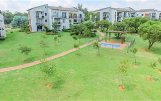 2 Bedroom Apartment in Jackal Creek Golf Estate