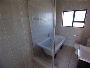 2 Bed Apartment in Greenstone Hill