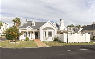 3 Bedroom House in Greenways Golf Estate