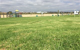 460 m² Land available in Clayville