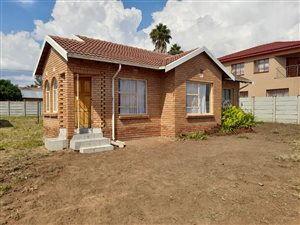 3 Bed House in Flora Park