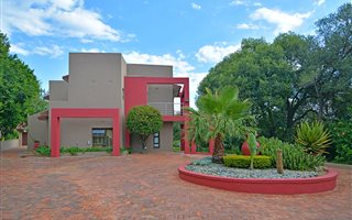 5 Bedroom House in Morningside Manor