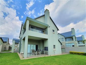 4 Bed House in Waterkloof Heights