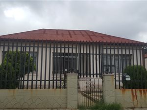 3 Bed House in Turffontein