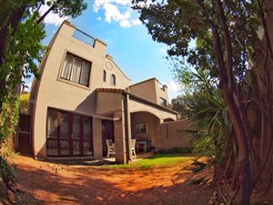 2 Bed Townhouse in Waverley