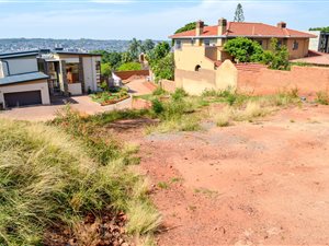 750 m² Land available in Nieuw Muckleneuk
