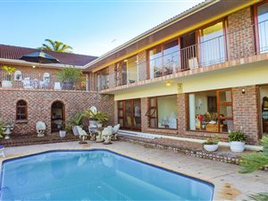 5 Bed House in Blue Bend