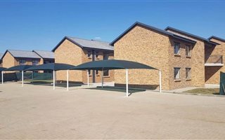 3 Bedroom Apartment in Witfield