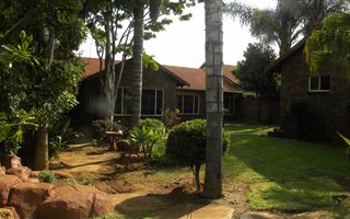 3 Bedroom House in Val de Grace