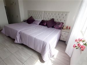 2 Bed Apartment in Point Waterfront