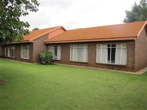 4 Bed House in Vanderbijlpark SE2