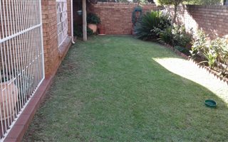 2 Bedroom Townhouse in Vanderbijlpark SE