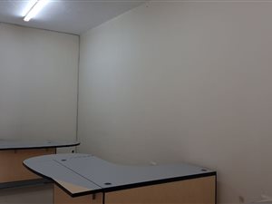 65 m² Commercial space in Overport