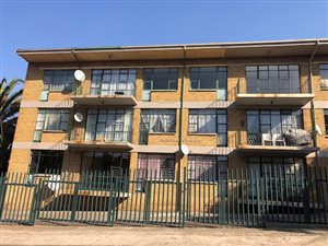 2 Bed Apartment in Alberton