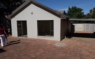 3 Bedroom Townhouse in Bayswater