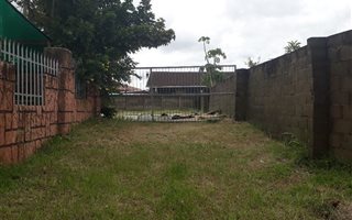 821 m² Land available in Brackenham
