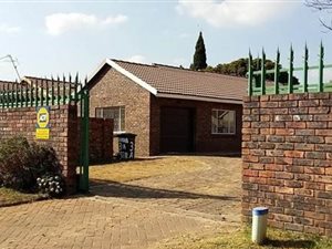 3 Bed House in Mayberry Park