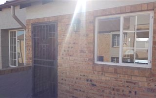 3 Bedroom Townhouse in Noordwyk
