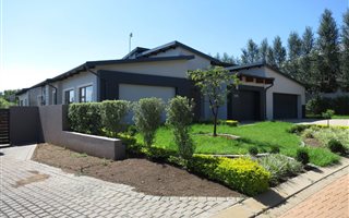 4 Bedroom House in The Meadows