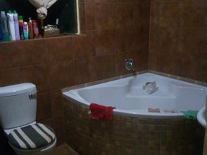 2 Bed Garden Cottage in Brentwood Park