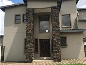 3 Bed House in Glen Eagles Estate