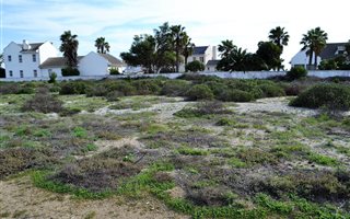 537 m² Land available in Golden Mile