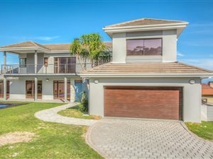 4 Bed House in Lovemore Heights