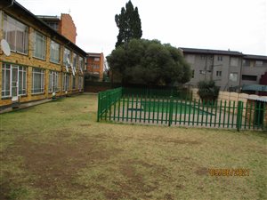 1 Bed Apartment in Westdene