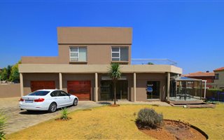 3 Bedroom House in Ruimsig