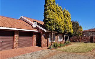 2 Bedroom Townhouse in Doringkruin
