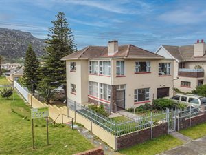 1 Bed Flat in Fish Hoek
