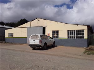 424 m² Industrial space in Underberg