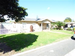 6 Bed House in Parow